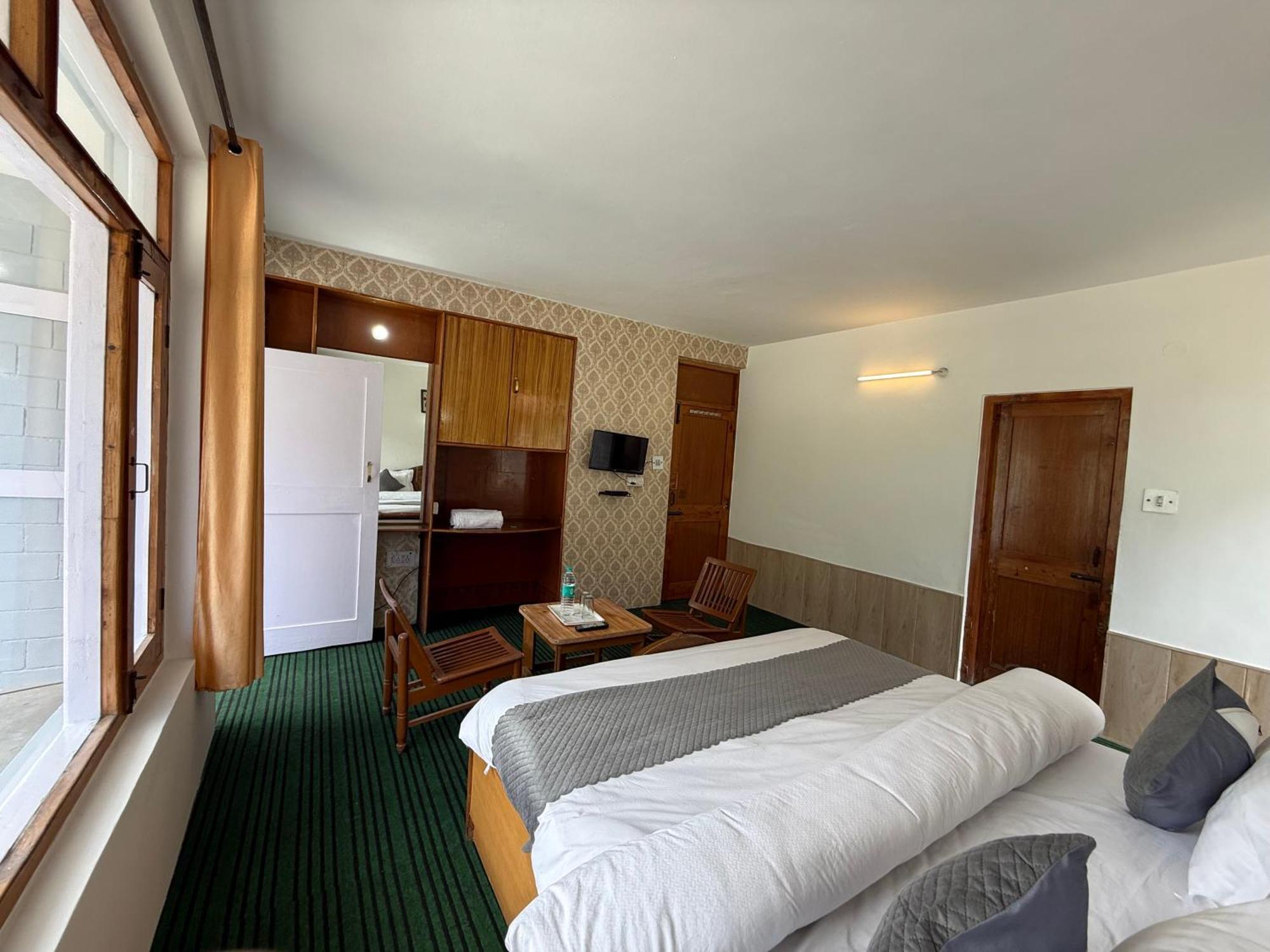 Hotel Alpine Himalayan View , By The Premium 3*