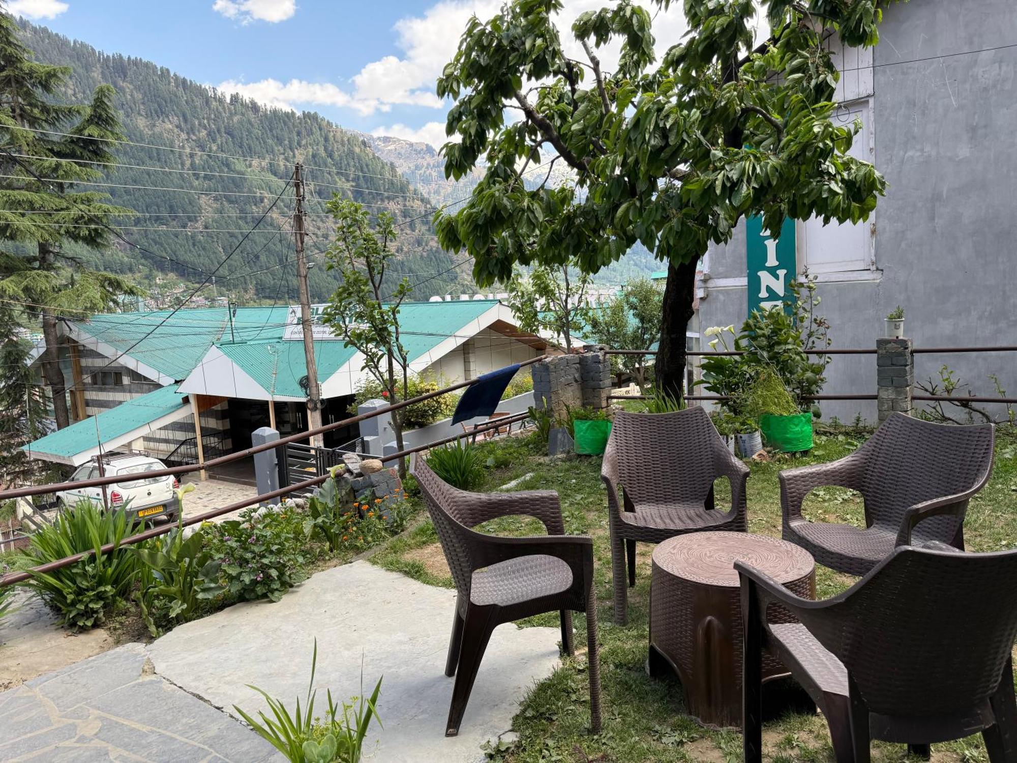 Alpine Himalayan View , By The Premium Hotel 3*