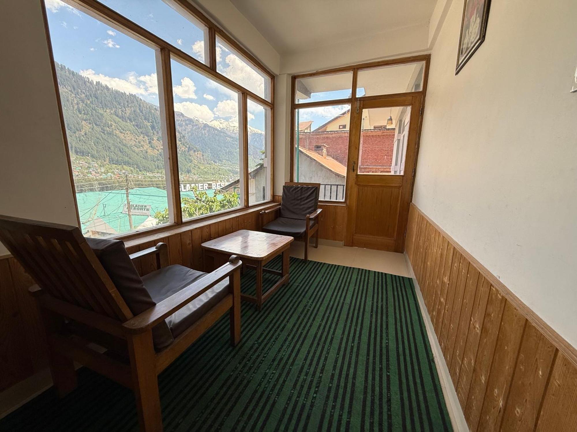 Hotel Alpine Himalayan View , By The Premium Manali (Himachal Pradesh)
